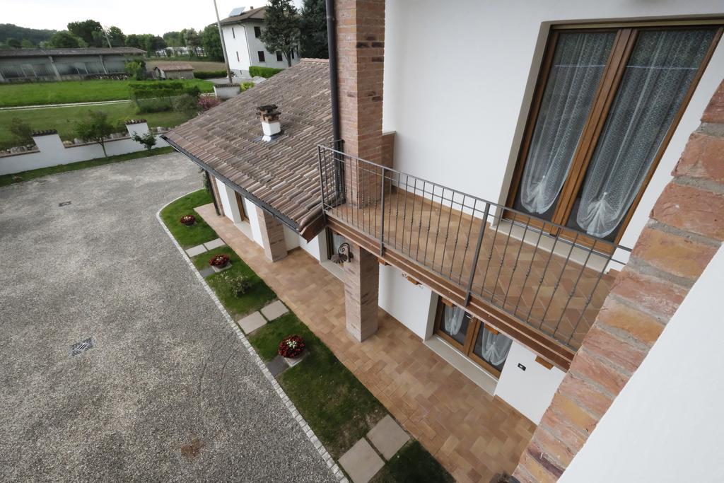 Corte Di Tosina モンツァンバーノ エクステリア 写真
