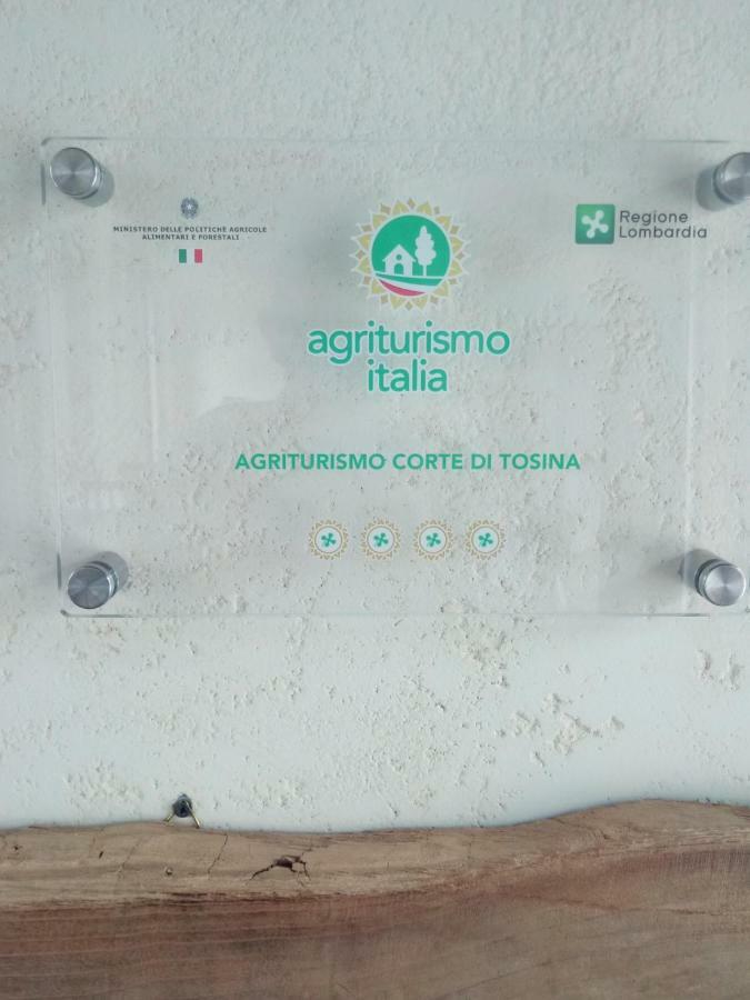Corte Di Tosina モンツァンバーノ エクステリア 写真